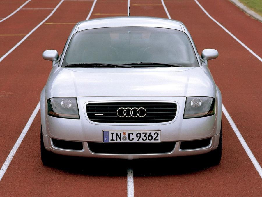  Audi TT Coupe (8N) 1998 года  (WW) (фото 15 из 25)